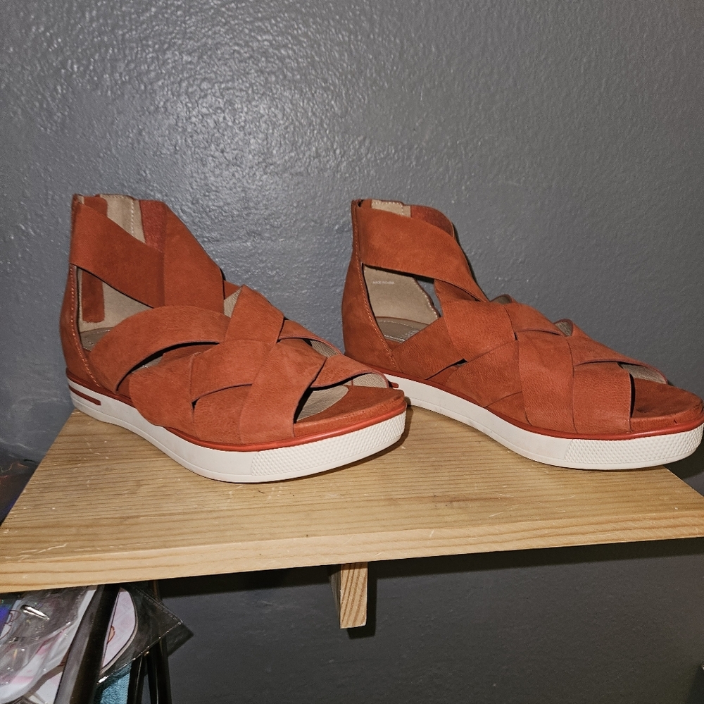 Eileen Fisher Strappy Sandal